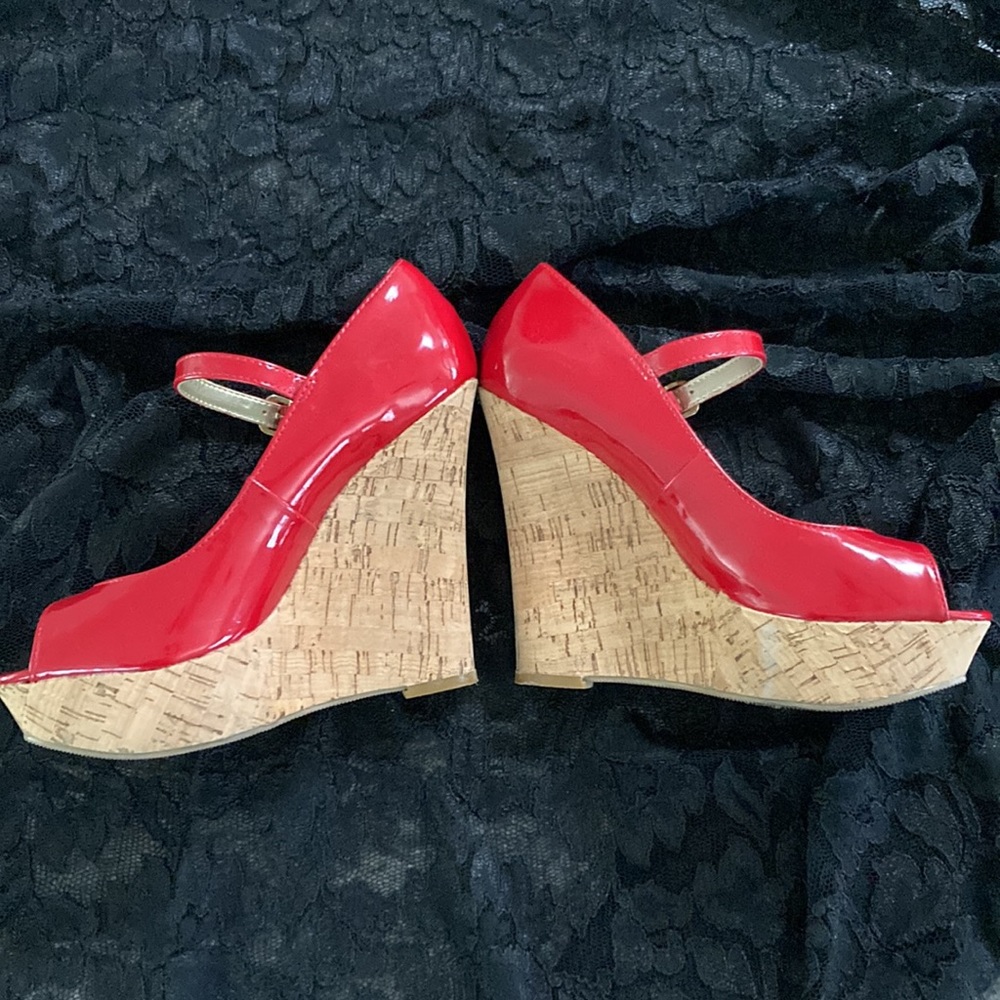 Shoes👠!!! - Picture 2 of 4